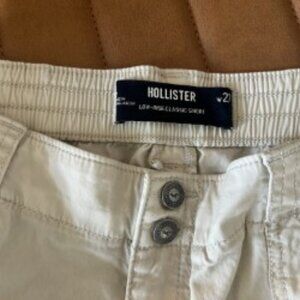 Hollister size 27 Low Rise shorts
